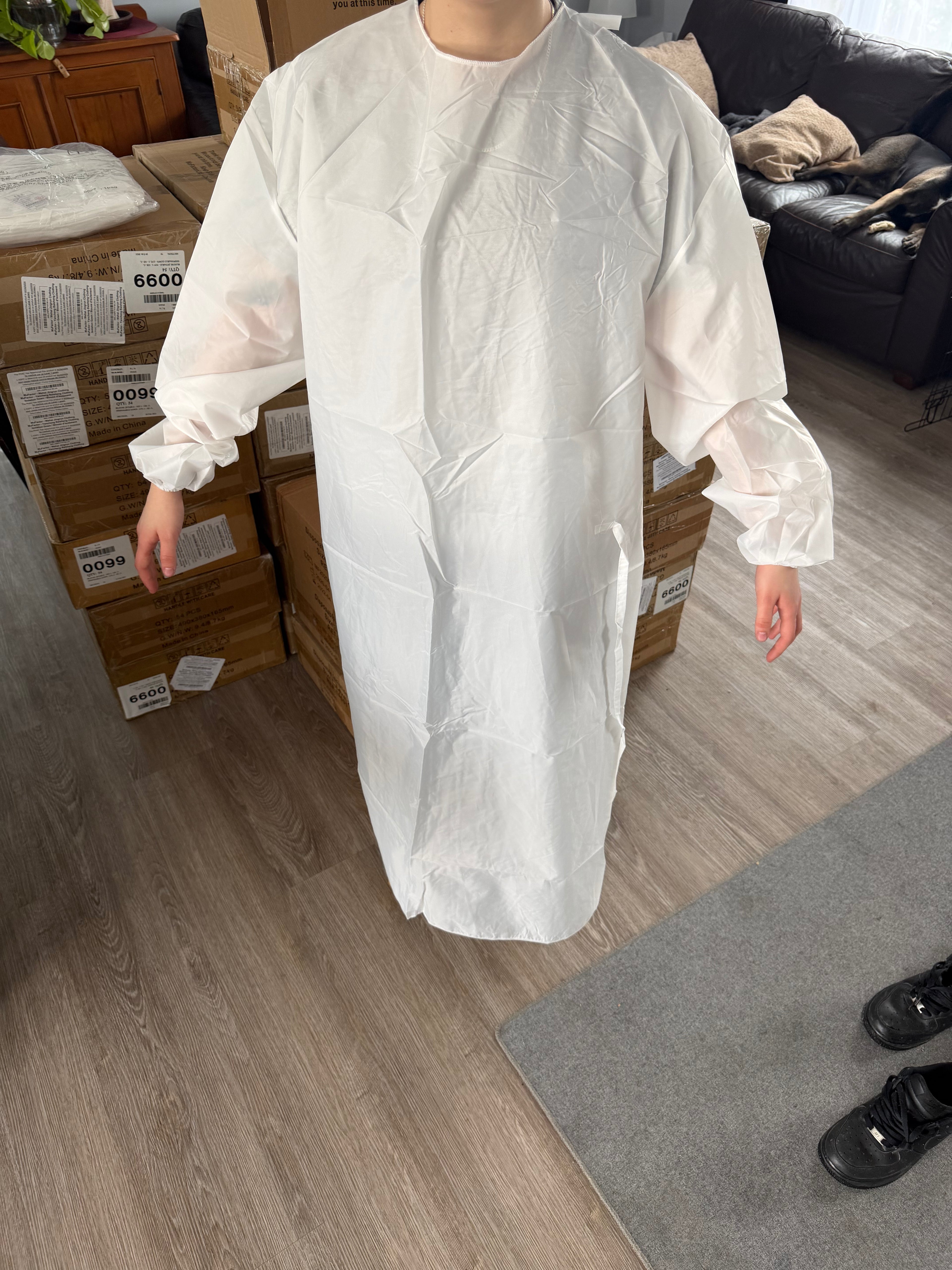 Blouses jetables blanches (9 par paquet) – Protection travaux peinture / nettoyage